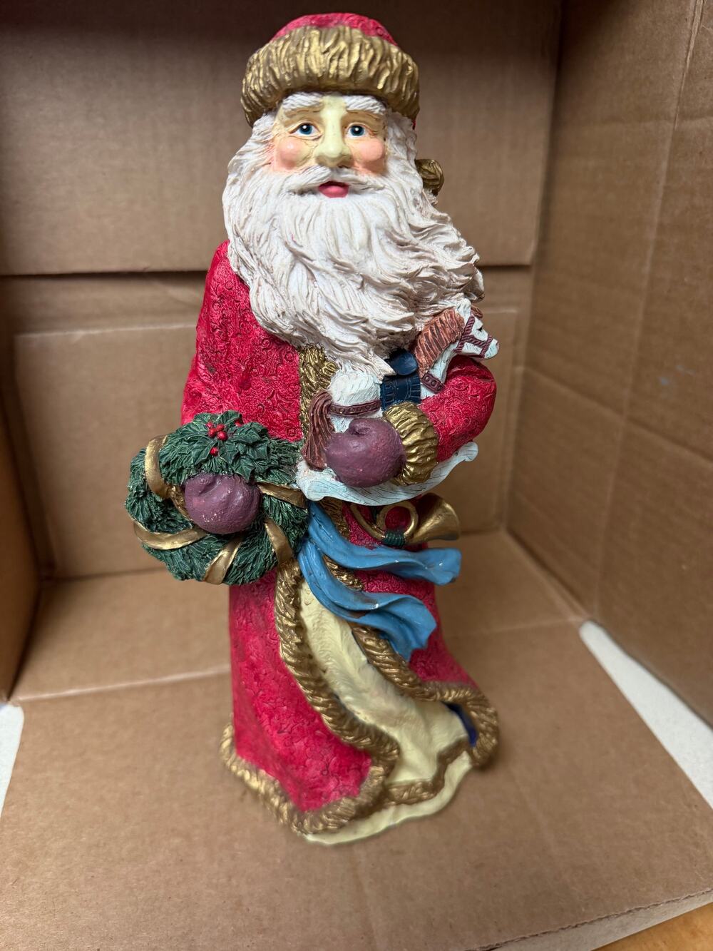 Vintage Old World Santa 13 inch Collectable Figure  w/box